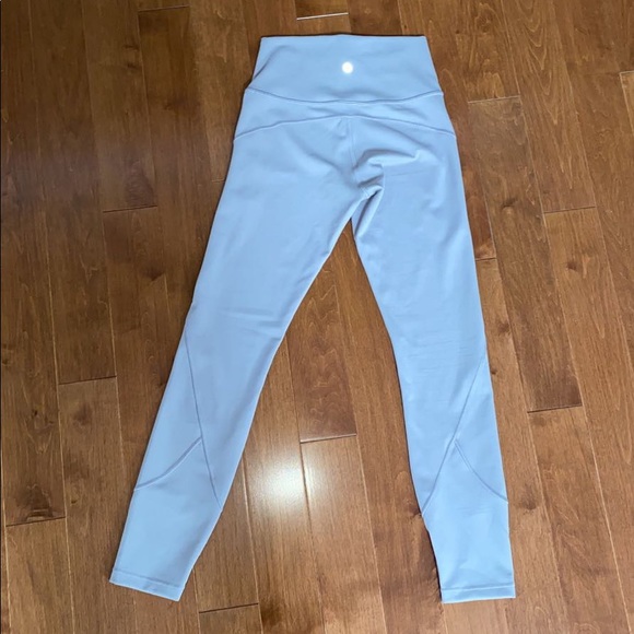 Lululemon leggings size 4 - Picture 7 of 8